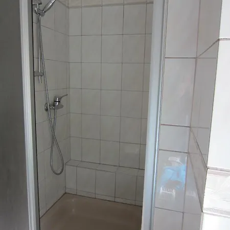 Zur Zufriedenheit Villa *