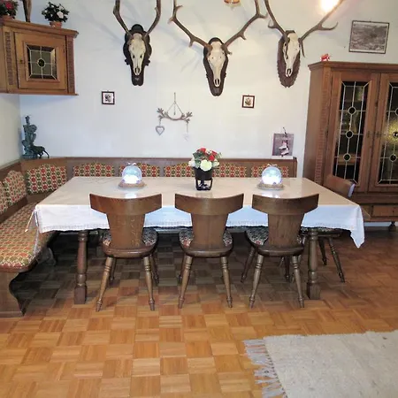 Zur Zufriedenheit Villa