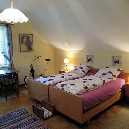 Zur Zufriedenheit Villa *